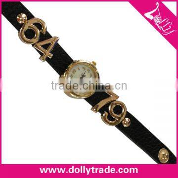 Black PU Fashion Lady Bracelet Watch with Digit Strap