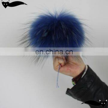 Updating sea blue 15cm raccoon fur balls for hats