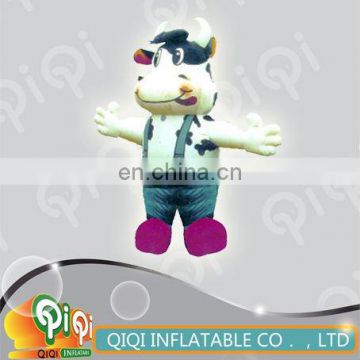 Cow moving inflatable moving cartoon