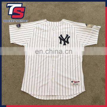 Hot Sale Custom Embroidered Logo Buttons Baseball Jersey