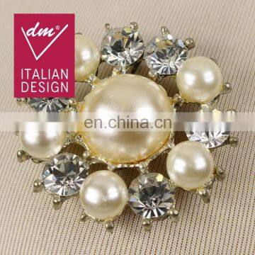 2015 fashion and fancy rhinestone intial pearl brooches flower pin