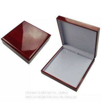 Luxury Wooden Necklace Glossy Jewelry Box / Wood Gift Box Packaging For Sale