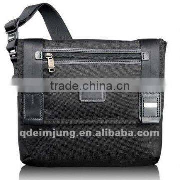 lastest style fashion men messenger bag