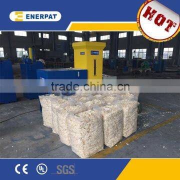 CE Certification Wood Sawdust Baler Packing Machine