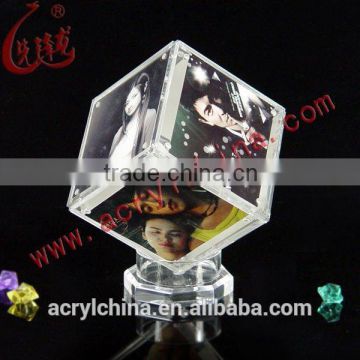 cube type clear acrylic photo frame