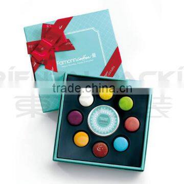 Colorful ribbon attached macaron box