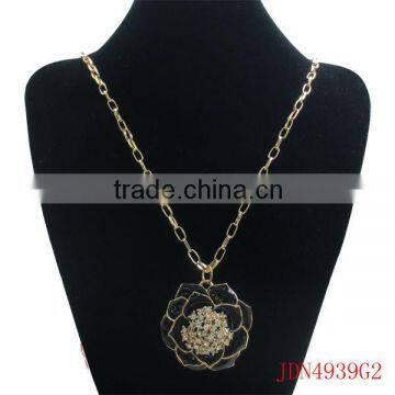 rose flower shaped pendant jewelry