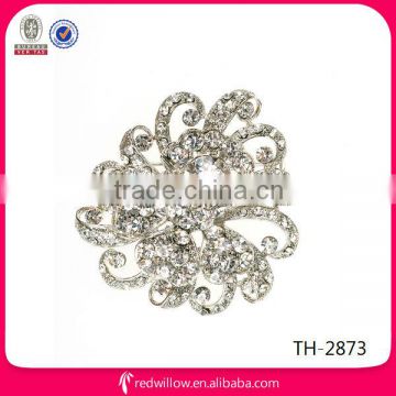 2014 top sell clear crystal flower brooches for wedding