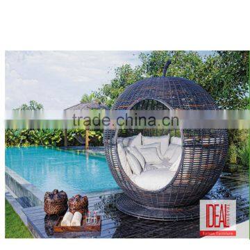 OEM service round rattan wicker sun lounger with cushions