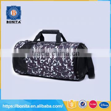 Cheap custom long large mens gym sport indoor fashion wholesale duffle bag