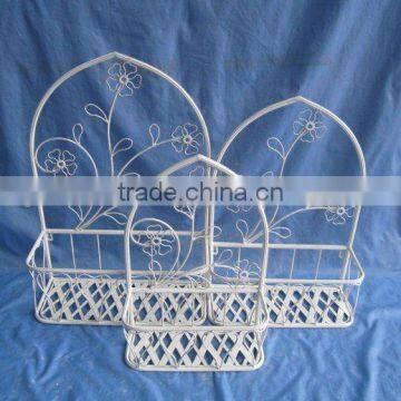 Very Ninc Wrought Iron Wall Bracket for Hanging Plant