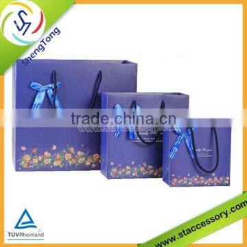 China professional customized paper gift bag,high quality and many patterns paper bag wholesale