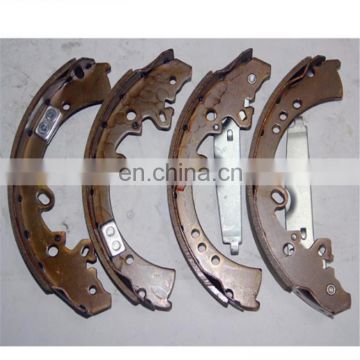 AUTO PARTS BRAKE SHOE FOR HILUX KUN25 04495-0K070