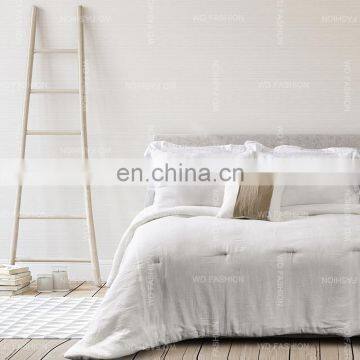 Large Amount in Stock Fashion Designer Sleep White Queen Comforter Set photo-7