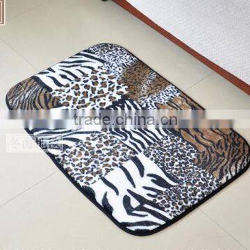 Animal print room mat