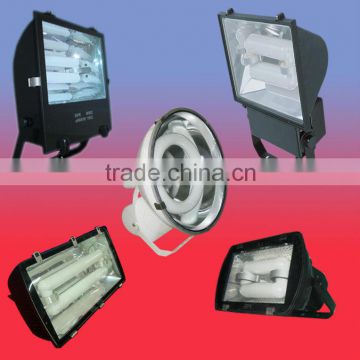 low frequency induction flood lighting with magnetic ballast