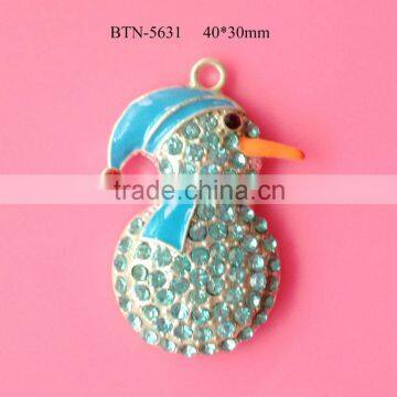 2015 Hot selling factory price new style snowman 40*30 rhinestone button fashionable pendent decorations in stock (btn-5631)