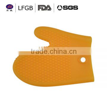 Wholesale durable customized heat resistant silicone gloves for microwave with FDA / LFGB