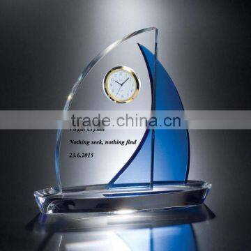 Wholesale 3d crystal sailing boat shape with clock for office desktop decoration