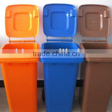 Outdoor plastic trash can with wheels