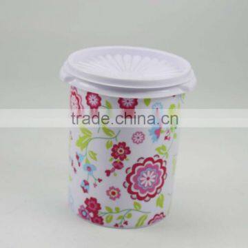 plastic food container