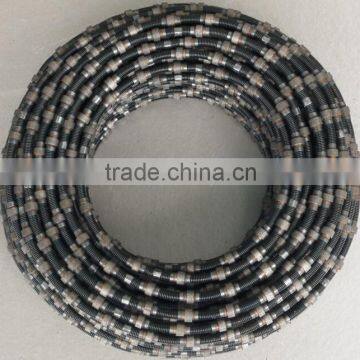 Dry-cut diamond wire saw for marble quarry