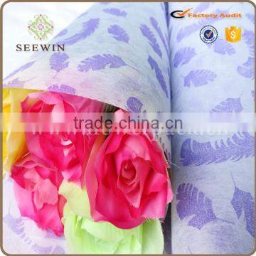 Feather non woven decor for flower arrangement stands