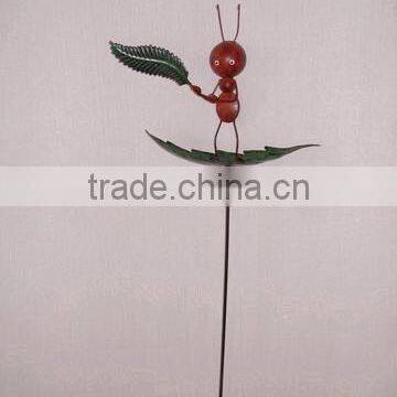 YS88230 Ant handing the leaf metal stick sign made in Fujian