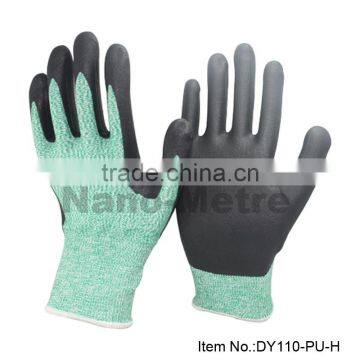 NMSAFETY Cut Resistant gloves 13g green Nylon and white glassfibre and UHMWPE PU glove dipping on palm wroking glove from China