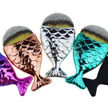 Portable Colorful Fish Powder Brush Liquid Foundation Brush photo-3