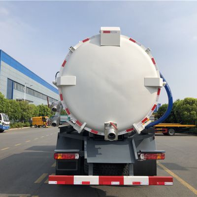 Factory Directly Sale Dongfeng 5cbm Fecal Suction Truck /Sewage Tank Truck with Italy Moro Pump