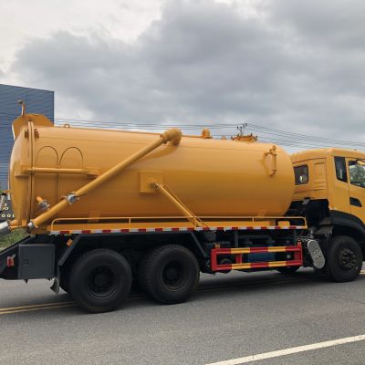 Dongfeng New Vacuum Tank Truck Fecal Sewage Suction Truck