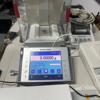 Second-hand Mettler Toledo XP205 Lab Balance with SmartGrid Technology