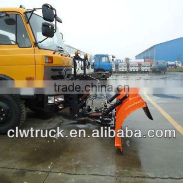 Dongfeng 8 cbm multifunctional suction truck with snow shovel