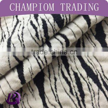 2015 china Good Quality Polyester Cotton Jacquard Fabric for garment