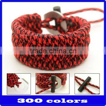 how to make paracord bracelet with fire starter buckle