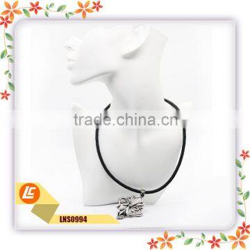 Fashionable Leather Necklace with Stainless Steel Pendant in 2016 Style