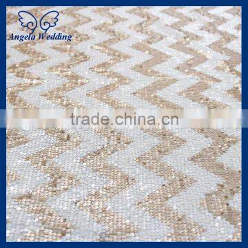 CL003H New hot sale hand knit crocheted champagne and white metallic sequin chevron table cloth