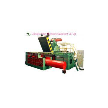 hydraulic scrap metal baler