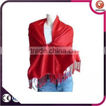 Wholesale tartan woven cheap cotton scarf plain color shawl in stock