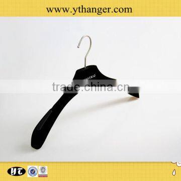 Flocked Velvet Plastic Hanger for Clothes Supplier's Choice photo-2