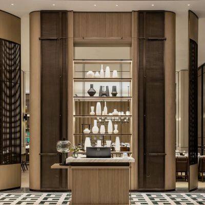 Гостиничный витринный шкаф