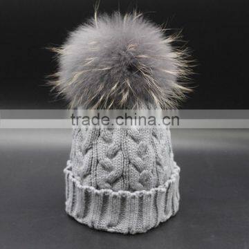 Wholesale New Colorful Detachable Raccon Fur Pompom Fashion Girls Winter Caps