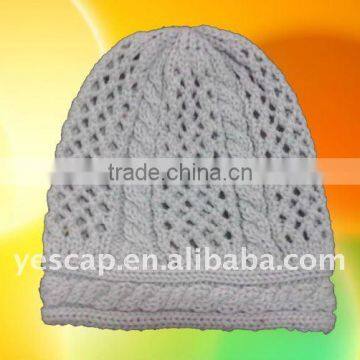 Women's Knit Beanie Hat With Pattern