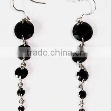 Fashion earring with stones pendant black