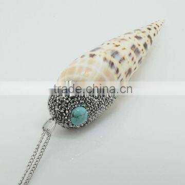 Factory Price Beige Sea Conch Large Rhinestone Pendant with Turquoise Gemstone Paved Pendants Charms