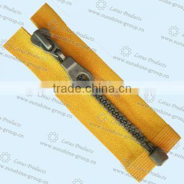 Wholesale High Quality 5# Custom Metal Zipper for Cloth 004