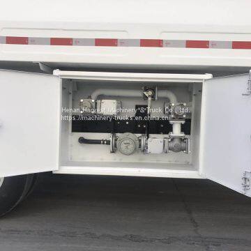 Sinotruk Howo 4x2 5000 Liters Fuel Tank Truck Oil Tanker photo-5