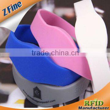 cheap rfid silicone wristbands/ silicone rfid wristband manufacturer from China