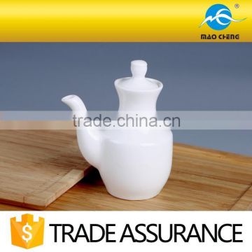 plain restaurant ceramic soy sauce and vinegar pot